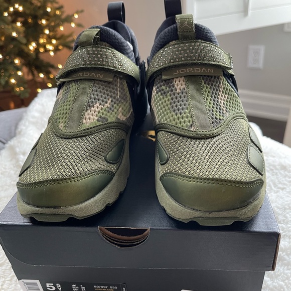 NWT Jordan Trunner LX Camo - Picture 2 of 9